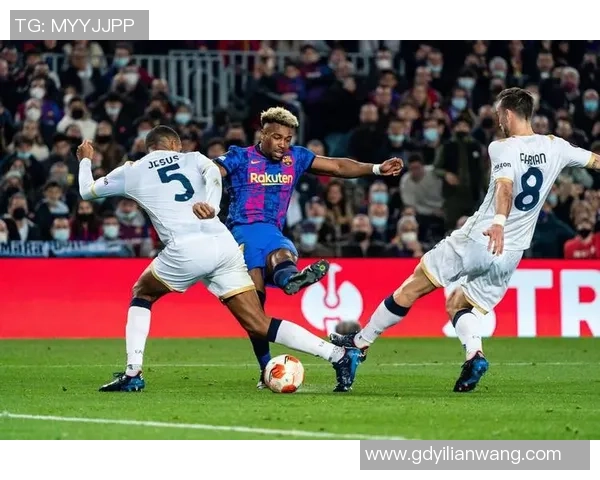 欧联杯激情对决那不勒斯大胜马竞红牌事件引发全场热议与转会传闻